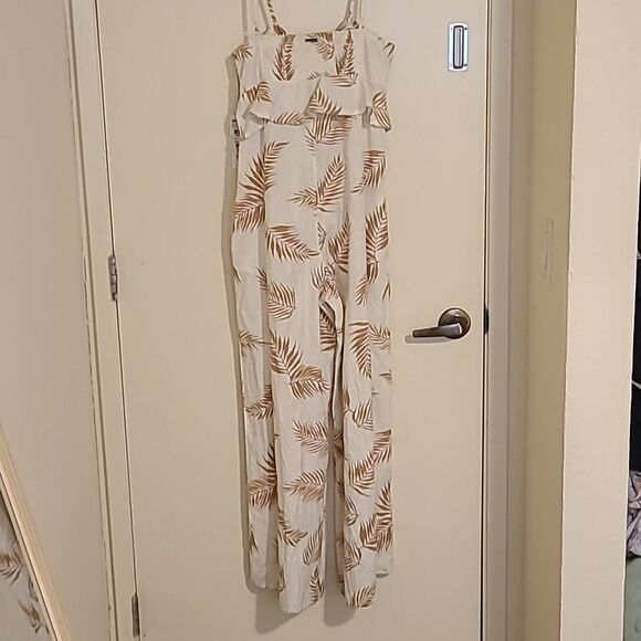 NWT Billabong Sincerely Jules Twist Flirt Jumpsuit Palm tropical resortwear sml - Picture 5 of 8